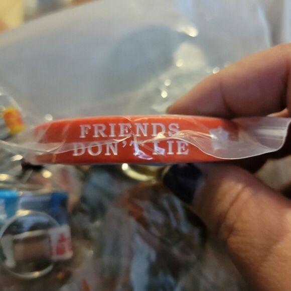 Stranger Things Party Favors - Picture 5 of 6